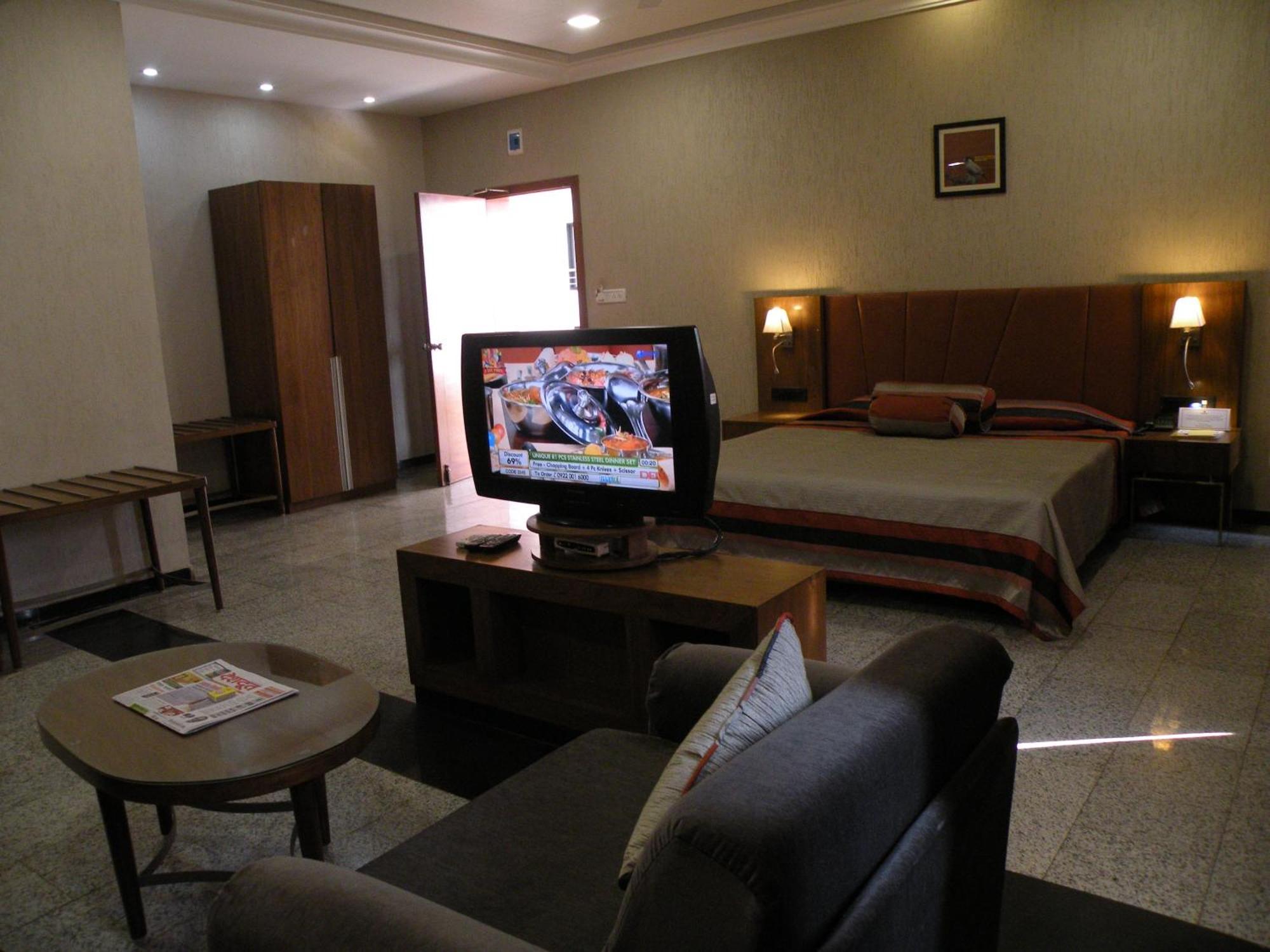 Hotel Nasiklub Zewnętrze zdjęcie